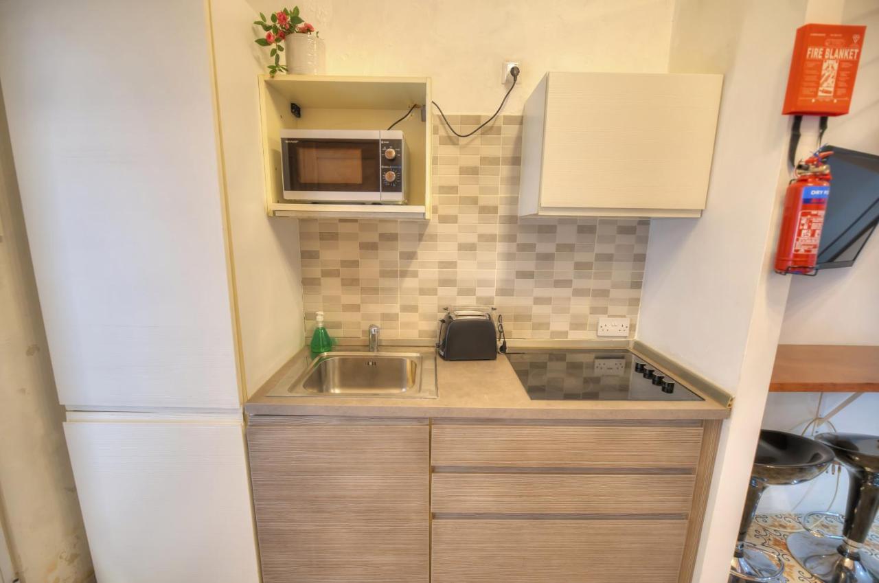 Appartement Cozy & Cute Studio In The Heart Of Valletta Goval-2 Extérieur photo